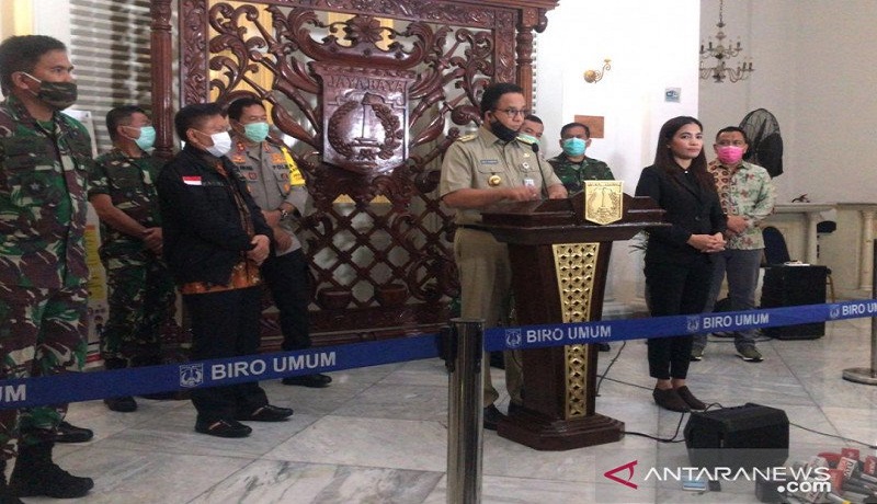 Gubernur DKI Anies Baswedan di Balai Kota, Jakarta. Foto: Antara Gubernur DKI Anies Baswedan di Balai Kota, Jakarta. Foto: Antara