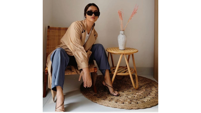 Potret keren dengan spot di salah satu sudut kamar tidur (foto: SC IG @anaoctarina) Potret keren dengan spot di salah satu sudut kamar tidur (foto: SC IG @anaoctarina)