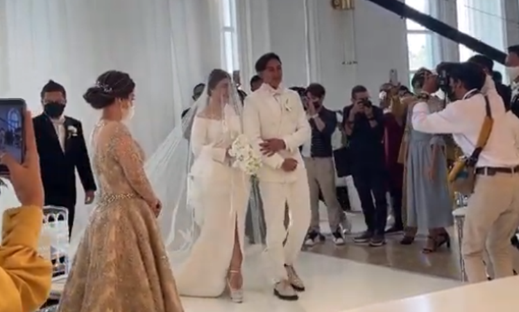 Felicya Angelista dan Immanuel Caesar Hito sah menjadi suami istri (foto: SC IG ouTube Felicya Angellista) Felicya Angelista dan Immanuel Caesar Hito sah menjadi suami istri (foto: SC IG ouTube Felicya Angellista)