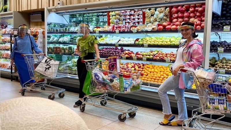 Nadia Mulya saat berbelanja di supermarket (foto: SC IG @nadiamulya) Nadia Mulya saat berbelanja di supermarket (foto: SC IG @nadiamulya)