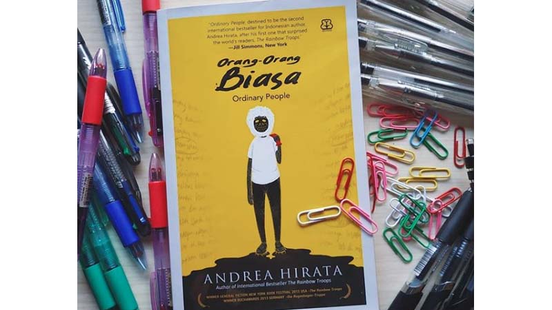 Novel Orang-Orang Biasa menceritakan kisah kelam kelompok miskin (foto: IG @Andreahirata) Novel Orang-Orang Biasa menceritakan kisah kelam kelompok miskin (foto: IG @Andreahirata)