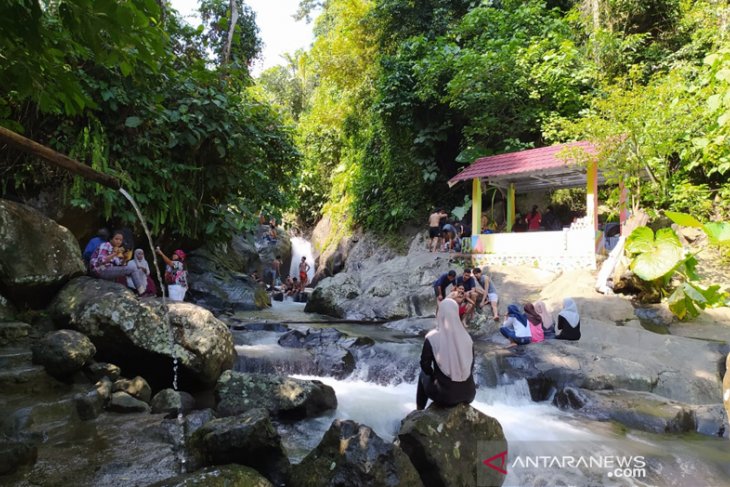 Air Sengak di Bengkulu Tengah. Foto: Antara Air Sengak di Bengkulu Tengah. Foto: Antara