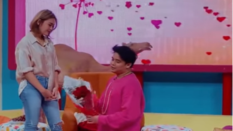 Amanda Manopo dan Billy Syahputra (foto: SC YouTube Billy Syahputra) Amanda Manopo dan Billy Syahputra (foto: SC YouTube Billy Syahputra)