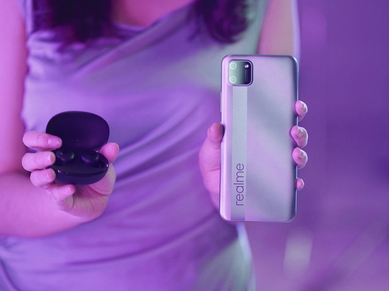 Smartphone Realme. Foto: Twitter/realmeindonesia Smartphone Realme. Foto: Twitter/realmeindonesia