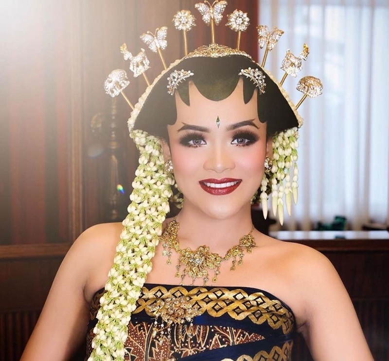 Gaya paes Pengantin Yogyakarta (foto: IG @ambarpaes_jakarta) Gaya paes Pengantin Yogyakarta (foto: IG @ambarpaes_jakarta)