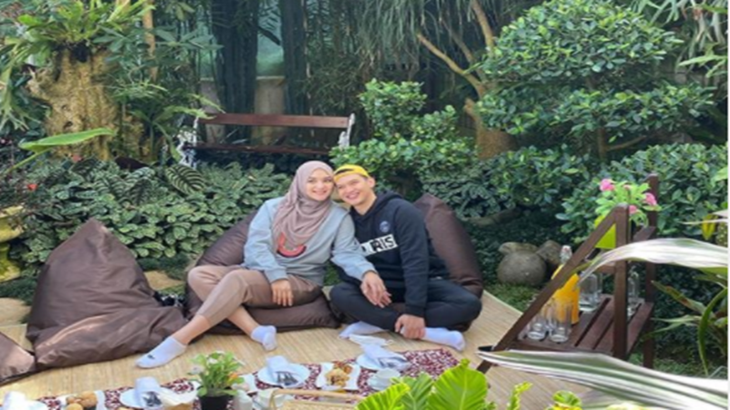 Citra Kirana dan Rezky Aditya (foto: SC @citraciki) Citra Kirana dan Rezky Aditya (foto: SC @citraciki)