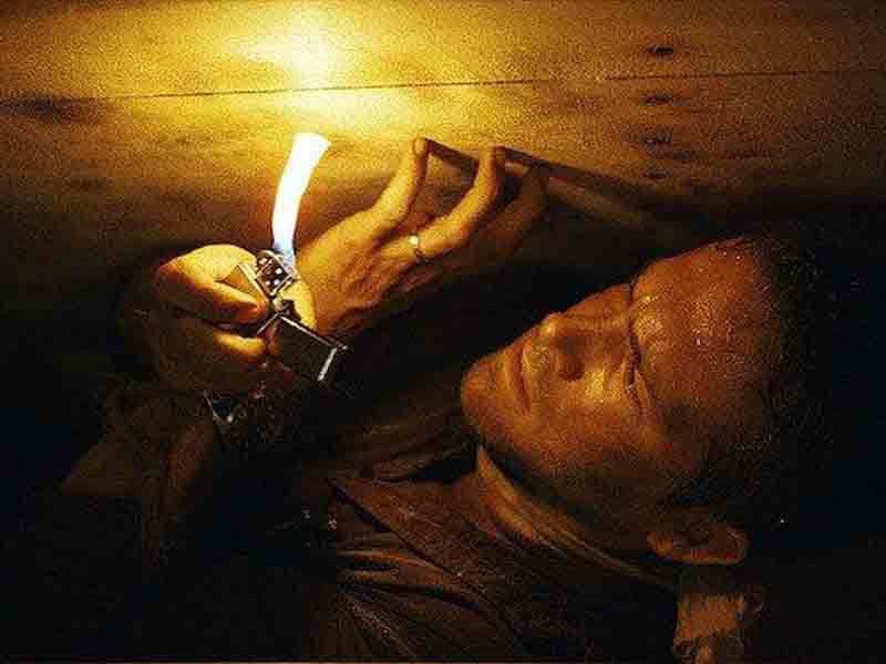 Cuplikan film Buried. Foto: IMDb Cuplikan film Buried. Foto: IMDb