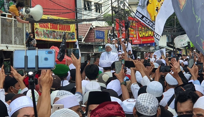 Rumah Habib Rizieq Dijaga Laskar FPI