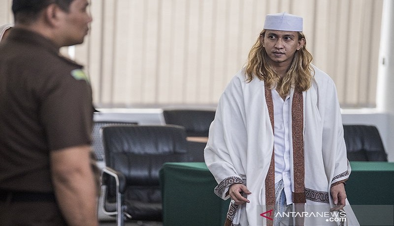 Bahar bin Smith saat menjalani sidang. FOTO: Antara Bahar bin Smith saat menjalani sidang. FOTO: Antara