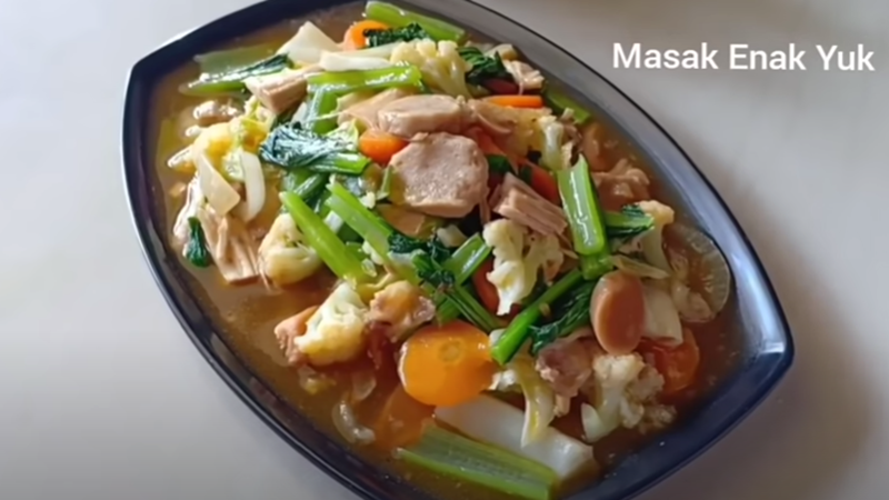 Capcai (foto: SC YouTube Masak Enak Yuk) Capcai (foto: SC YouTube Masak Enak Yuk)