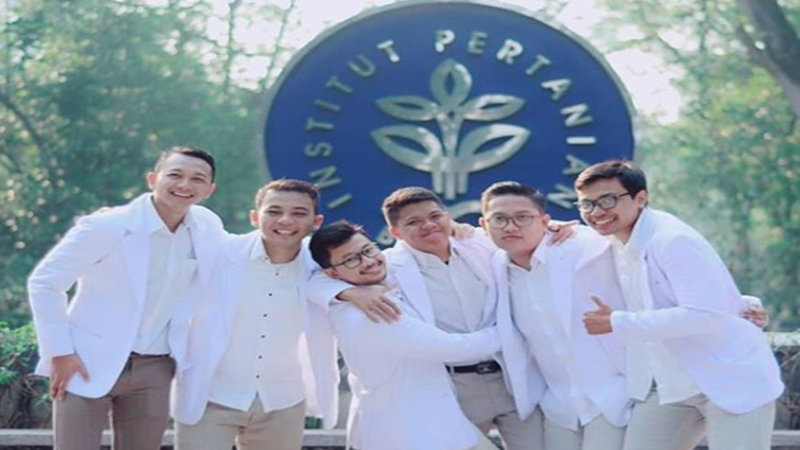 IPB merupakan salah satu kampus tertua di Indonesia, dan menjadi pelopor adanya Fakultas Kedokteran Hewan di Tanah Air (foto: SC IG @mahasiswa.id) IPB merupakan salah satu kampus tertua di Indonesia, dan menjadi pelopor adanya Fakultas Kedokteran Hewan di Tanah Air (foto: SC IG @mahasiswa.id)