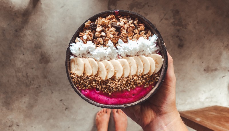 Sarapan dengan smoothie setiap pagi bisa membuat langsing tubuh ( foto: unsplash) Sarapan dengan smoothie setiap pagi bisa membuat langsing tubuh ( foto: unsplash)
