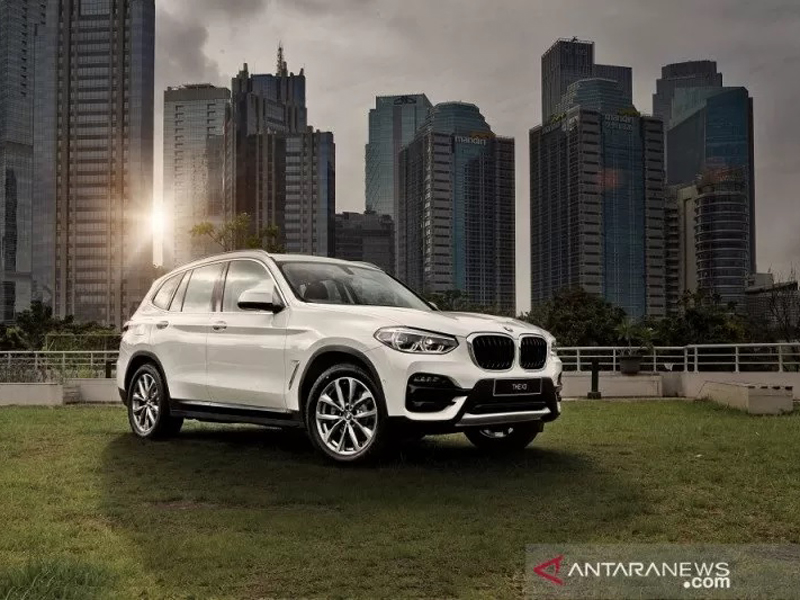 BMW X3 sDrive20i. Foto: ANTARA/BMW Group Indonesia. BMW X3 sDrive20i. Foto: ANTARA/BMW Group Indonesia.