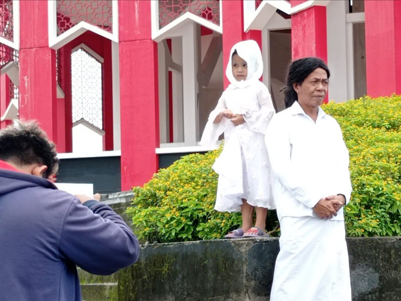 Cak Sodiq dan putrinya, Sashi segera meluncurkan lagu religi lewat JPNN Musik. Foto: Dok. Pribadi Cak Sodiq Cak Sodiq dan putrinya, Sashi segera meluncurkan lagu religi lewat JPNN Musik. Foto: Dok. Pribadi Cak Sodiq