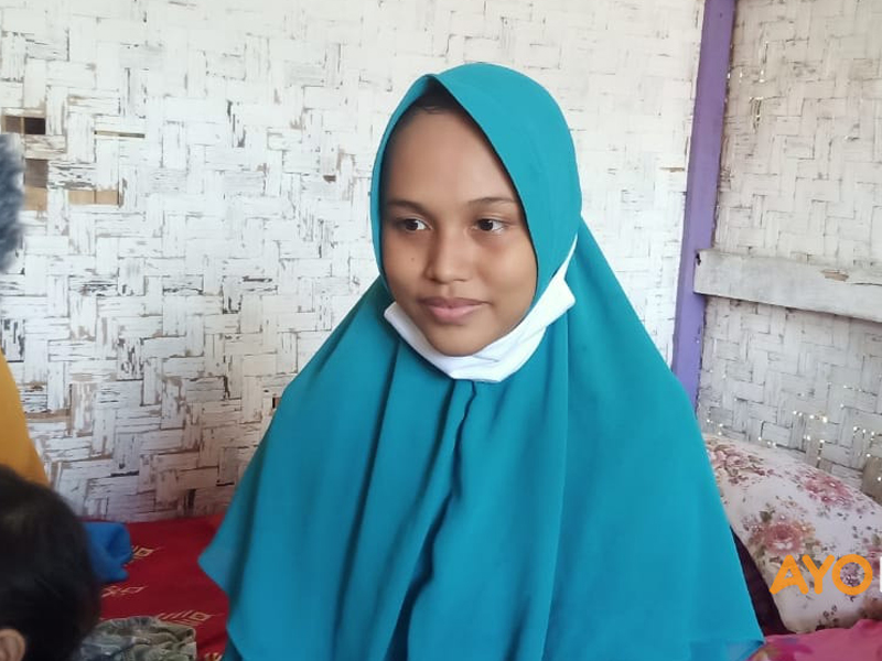 Janda asal Cianjur, Jawa Barat, bernama Siti Zainah yang hamil tanpa melakukan hubungan layaknya pasangan suami istri membuat gempar. Foto: Muhammad Iksan/Ayo Bandung Janda asal Cianjur, Jawa Barat, bernama Siti Zainah yang hamil tanpa melakukan hubungan layaknya pasangan suami istri membuat gempar. Foto: Muhammad Iksan/Ayo Bandung