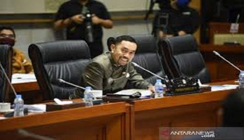Wakil Ketua Komisi III DPR Ahmad Sahroni. FOTO: Antara Wakil Ketua Komisi III DPR Ahmad Sahroni. FOTO: Antara