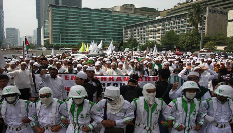 Demo FPI di kawasan Istana. FOTO: Antara Demo FPI di kawasan Istana. FOTO: Antara