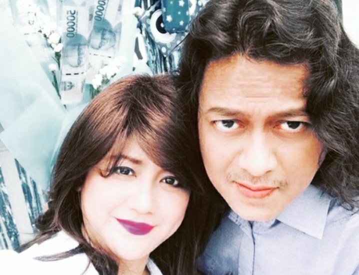 Pasangan selebritas Yuyun Ekawati & Fajar Umbara. (Foto:Inatagram/fajar_umbara) Pasangan selebritas Yuyun Ekawati & Fajar Umbara. (Foto:Inatagram/fajar_umbara)