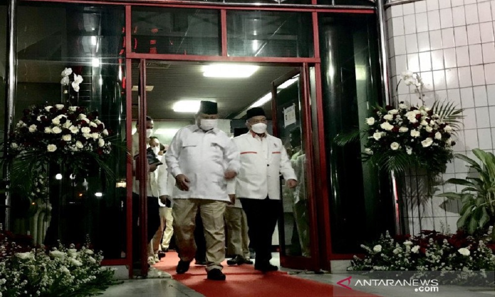 Ketua Umum Partai Gerindra Prabowo Subianto bersama Presiden PKS Ahmad Syaikhu. FOTO: Antara Ketua Umum Partai Gerindra Prabowo Subianto bersama Presiden PKS Ahmad Syaikhu. FOTO: Antara