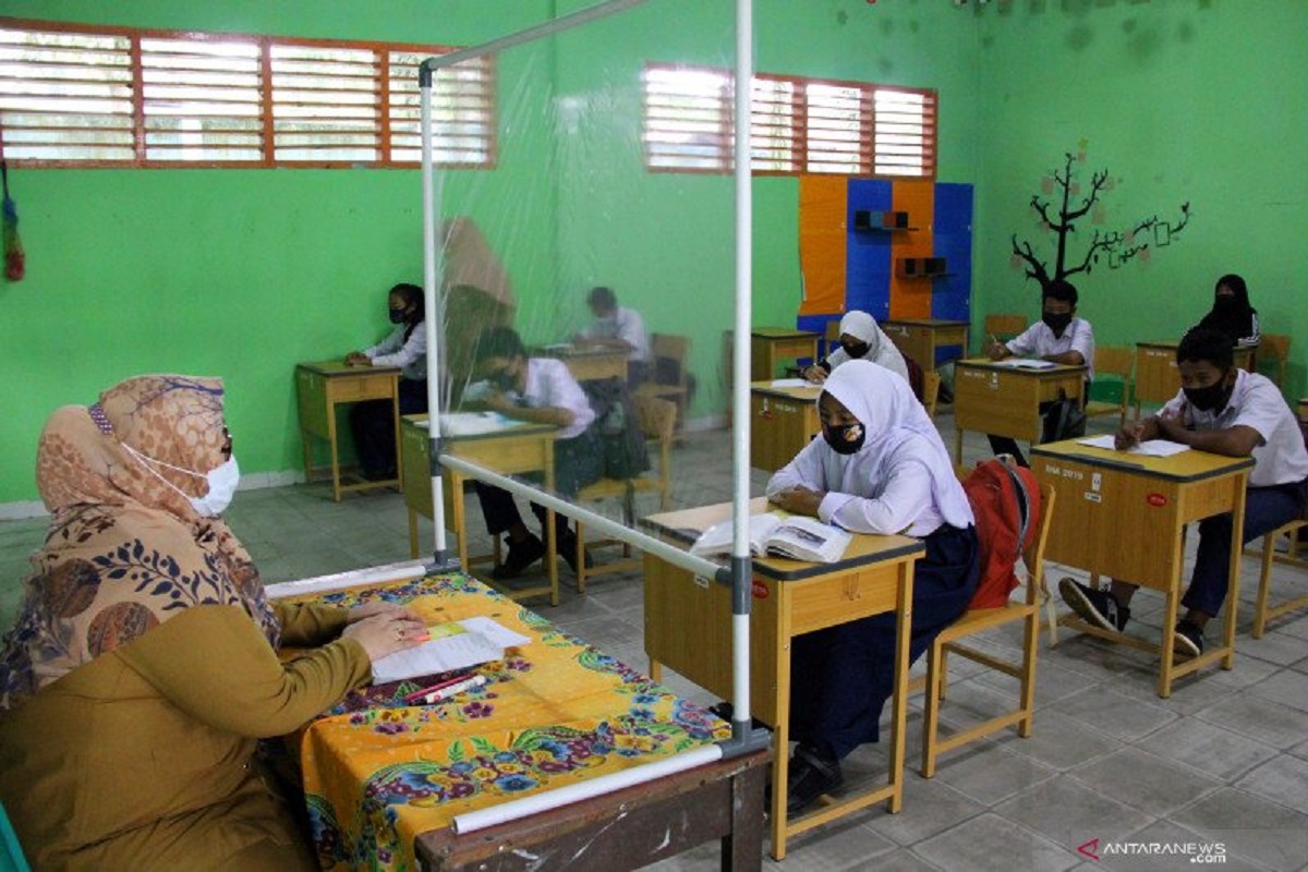 Suasana pembelajaran tatap muka di sekolah Riau. FOTO: Antara Suasana pembelajaran tatap muka di sekolah Riau. FOTO: Antara