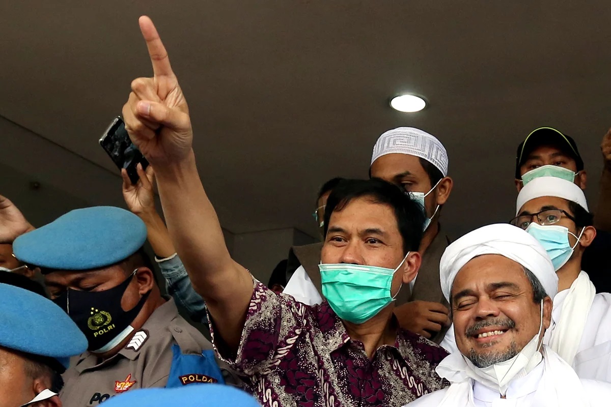 Habib Rizieq dan Munarman. FOTO: JPNN Habib Rizieq dan Munarman. FOTO: JPNN