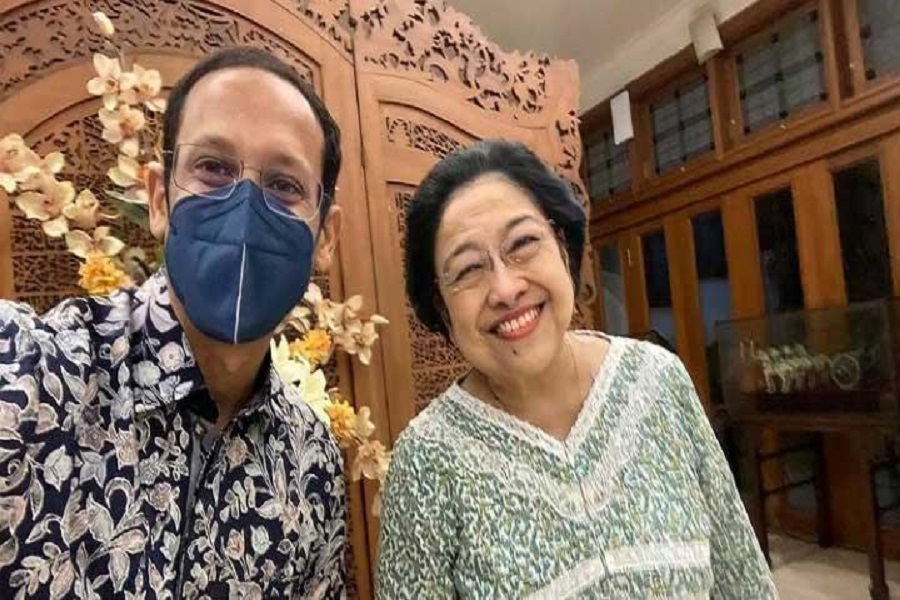 Pertemuam Mendikbud Nadiem Makarim dan Ketum PDIP Megawati Soekarnoputri. (Instagram/nadiemmakarim) Pertemuam Mendikbud Nadiem Makarim dan Ketum PDIP Megawati Soekarnoputri. (Instagram/nadiemmakarim)