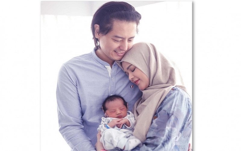 Pasangan Cut Meyriska dan Roger Danuarta. FOTO: Antara Pasangan Cut Meyriska dan Roger Danuarta. FOTO: Antara