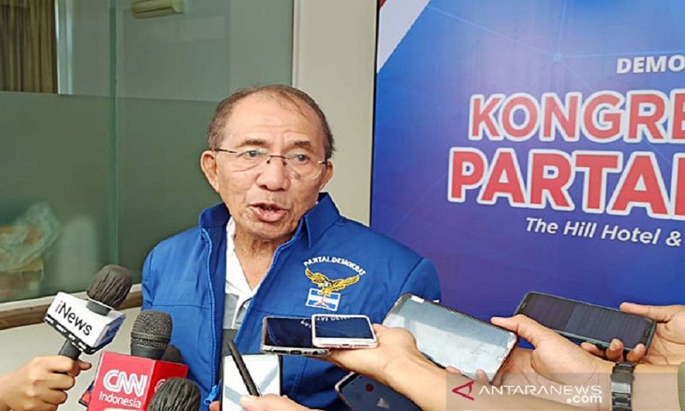 Politisi senior Max Sopacua. FOTO: Antara Politisi senior Max Sopacua. FOTO: Antara