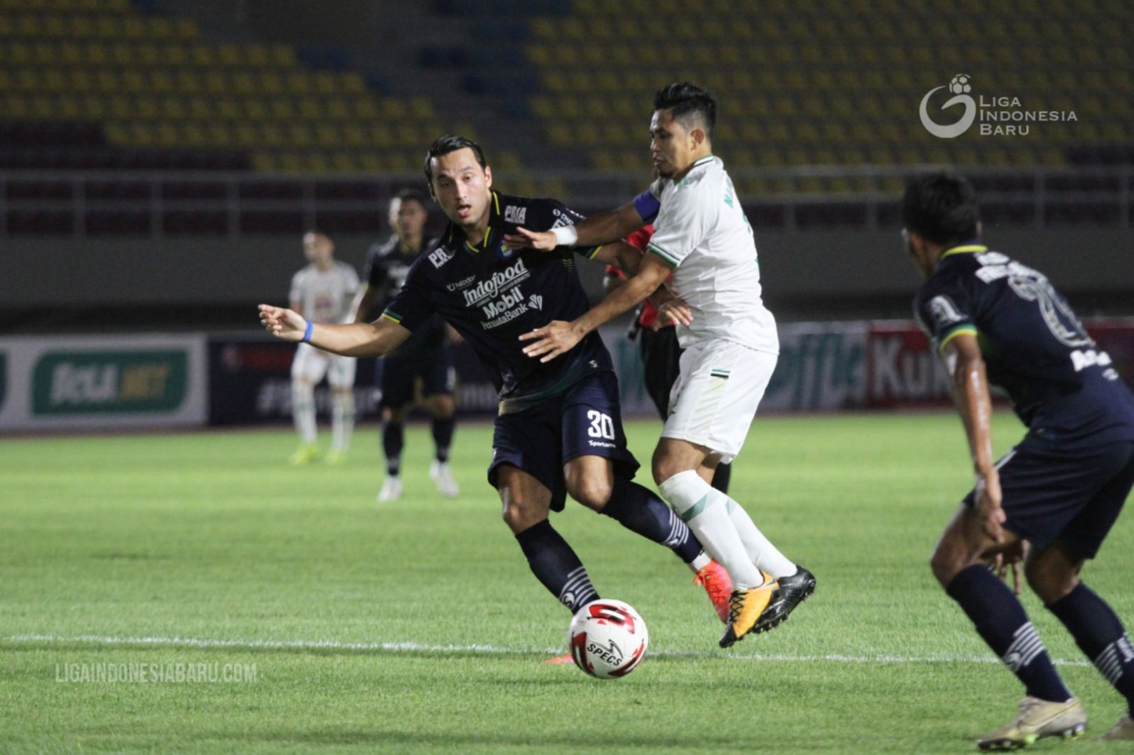 Misi memperpanjang rekor tersaji dalam pertandingan Piala Menpora antara Persija vs Persib yang dapat disaksikan via link live streaming. (foto: PT LIB) Misi memperpanjang rekor tersaji dalam pertandingan Piala Menpora antara Persija vs Persib yang dapat disaksikan via link live streaming. (foto: PT LIB)