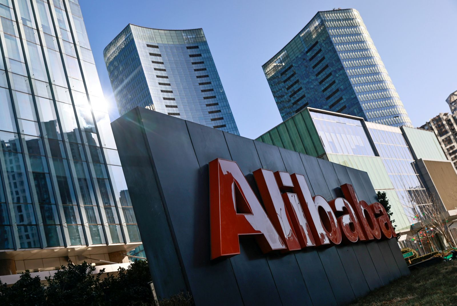 China menunjukkan sisi sadisnya dengan menghajar habis Alibaba serta Jack Ma hingga ke akar-akarnya.(foto: REUTERS/Thomas Peter) China menunjukkan sisi sadisnya dengan menghajar habis Alibaba serta Jack Ma hingga ke akar-akarnya.(foto: REUTERS/Thomas Peter)