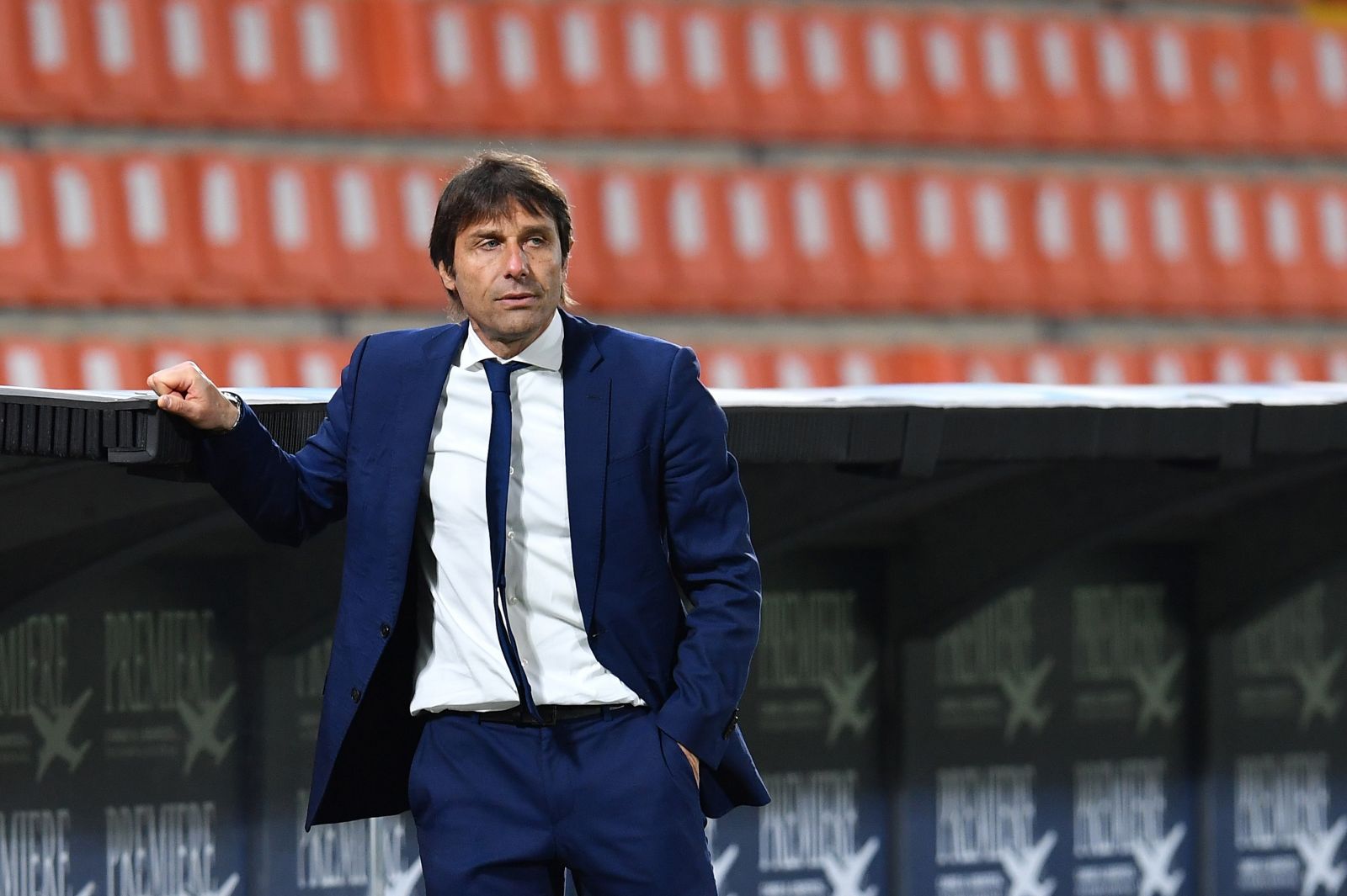 Inter Milan dikabarkan bakal kering kerontang, menyusul isu bahwa para pemain dan ofisial tim tidak akan mendapatkan gaji selama dua bulan. (foto: Reuters) Inter Milan dikabarkan bakal kering kerontang, menyusul isu bahwa para pemain dan ofisial tim tidak akan mendapatkan gaji selama dua bulan. (foto: Reuters)