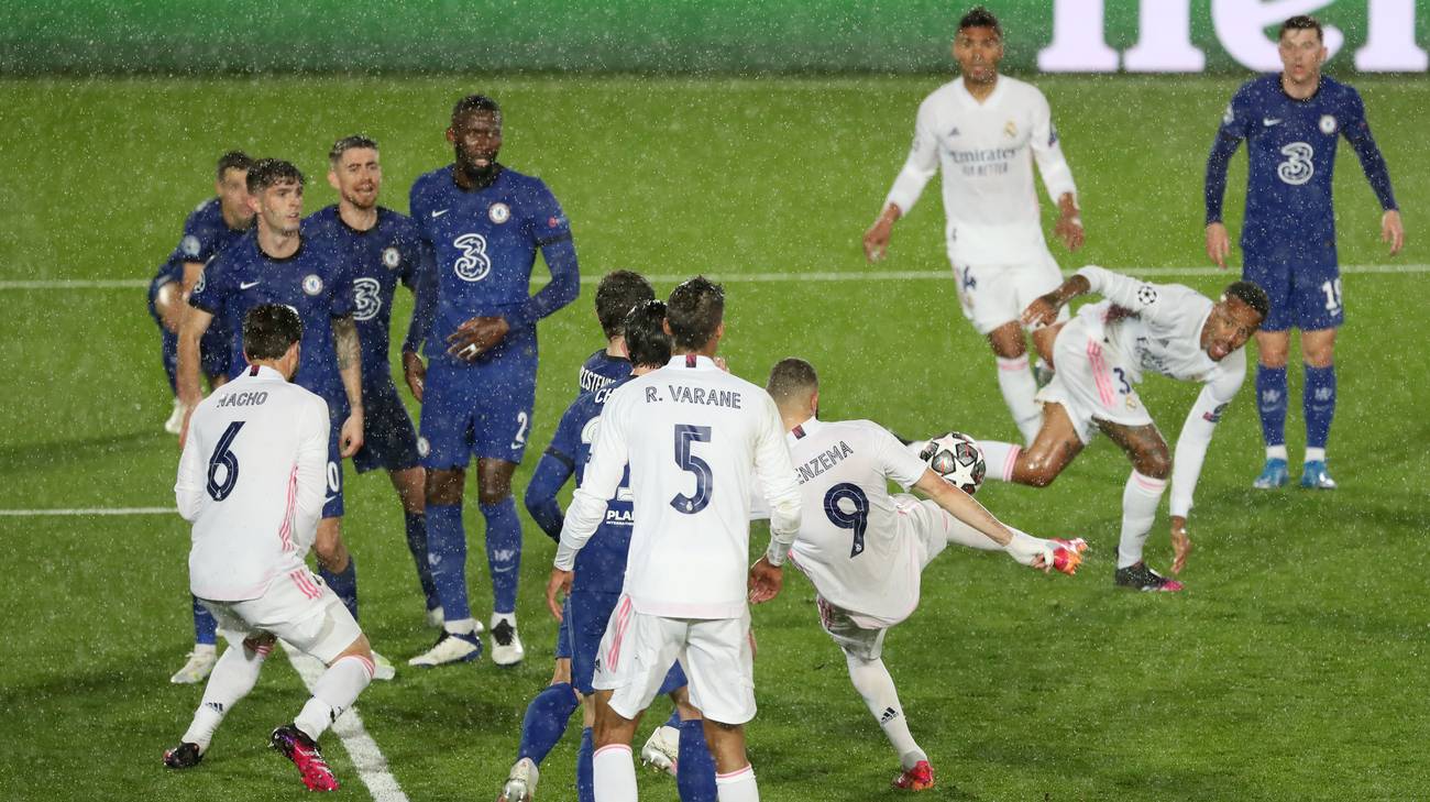 Sudah ditahan imbang oleh Chelsea di kandangnya sendiri, dikabarkan juga bila Real Madrid ternyata dibantu oleh wasit. (foto: Reuters) Sudah ditahan imbang oleh Chelsea di kandangnya sendiri, dikabarkan juga bila Real Madrid ternyata dibantu oleh wasit. (foto: Reuters)