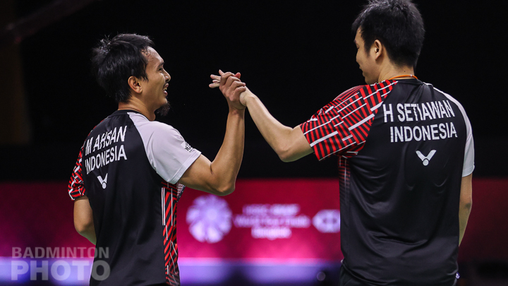 Hendra Setiawan dan Mohammad Ahsan di ajang BWF World Tour Finals. (foto: Badminton Photo) Hendra Setiawan dan Mohammad Ahsan di ajang BWF World Tour Finals. (foto: Badminton Photo)