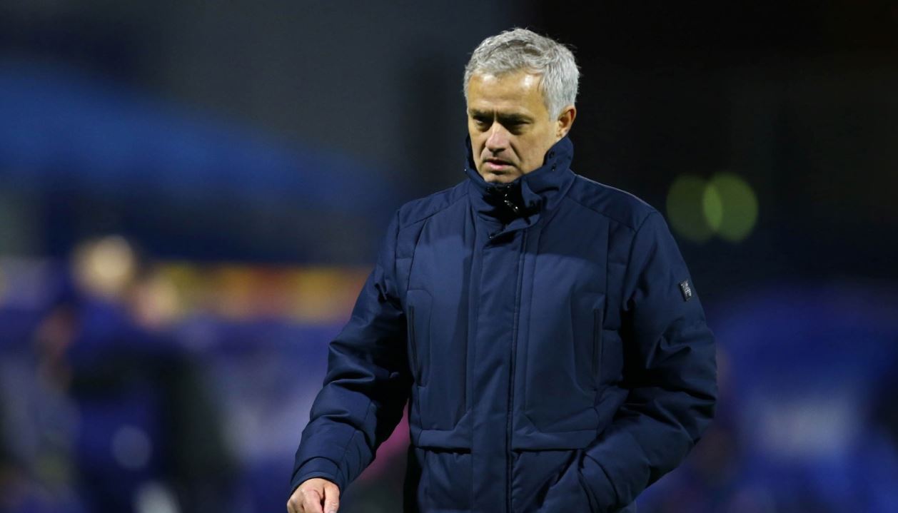 Tersiar kabar bahwa Jose Mourinho dipecat oleh Tottenham Hotspur karena European Super League, benarkah hal tersebut? (foto: Reuters/Antonio Bronic) Tersiar kabar bahwa Jose Mourinho dipecat oleh Tottenham Hotspur karena European Super League, benarkah hal tersebut? (foto: Reuters/Antonio Bronic)
