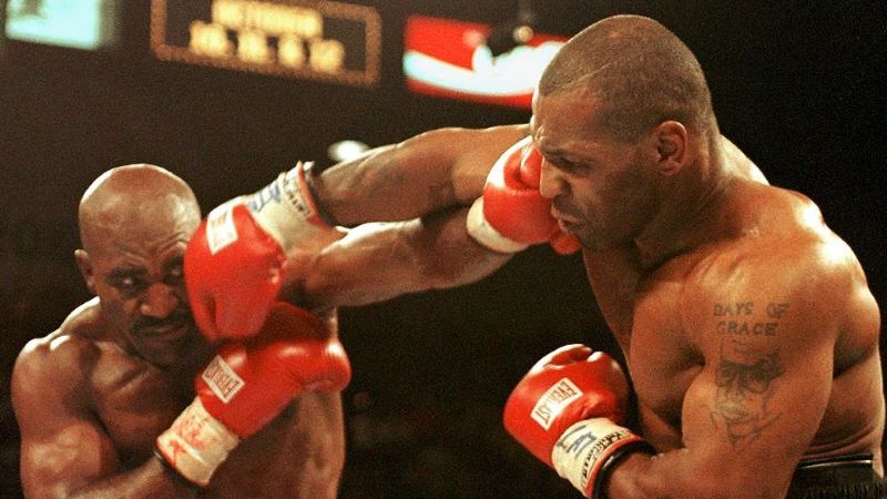 Mike Tyson menolak mentah-mentah tawaran 25 juta US Dollar dari kubu Evander Holyfield untuk bertanding ulang. (foto: Reuters) Mike Tyson menolak mentah-mentah tawaran 25 juta US Dollar dari kubu Evander Holyfield untuk bertanding ulang. (foto: Reuters)
