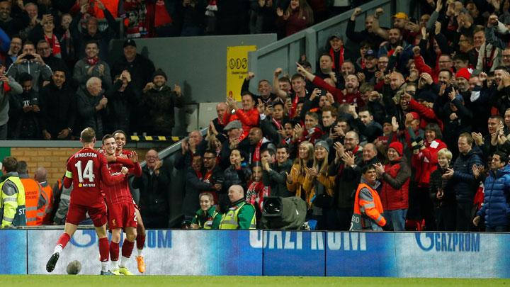 Pemandangan dari sudut stadion Anfield, kandang Liverpool. (foto: REUTERS/Andrew Yates) Pemandangan dari sudut stadion Anfield, kandang Liverpool. (foto: REUTERS/Andrew Yates)