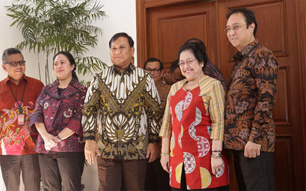Hasil Simulasi Pemilihan Presiden (Pilpres) 2024 mengeluarkan angka yang mencengangkan, dengan duet Prabowo-Puan yang tak bisa dikalahkan. (foto: Ricardo/JPNN) Hasil Simulasi Pemilihan Presiden (Pilpres) 2024 mengeluarkan angka yang mencengangkan, dengan duet Prabowo-Puan yang tak bisa dikalahkan. (foto: Ricardo/JPNN)