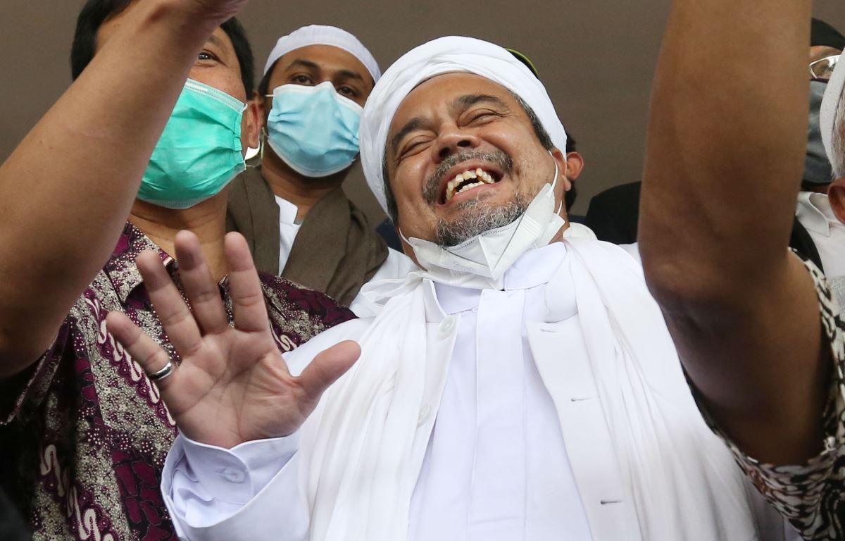 Rizieq Shihab diketahui tidak meminta hal yang aneh-aneh di saat hari raya lebaran saat ini. (foto: Dok JPNN) Rizieq Shihab diketahui tidak meminta hal yang aneh-aneh di saat hari raya lebaran saat ini. (foto: Dok JPNN)