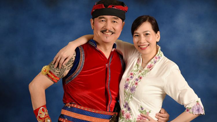 Tjandra Budi bersama dengan Huang Hua. (foto: Dokumentasi pribadi Tjandra Budi) Tjandra Budi bersama dengan Huang Hua. (foto: Dokumentasi pribadi Tjandra Budi)
