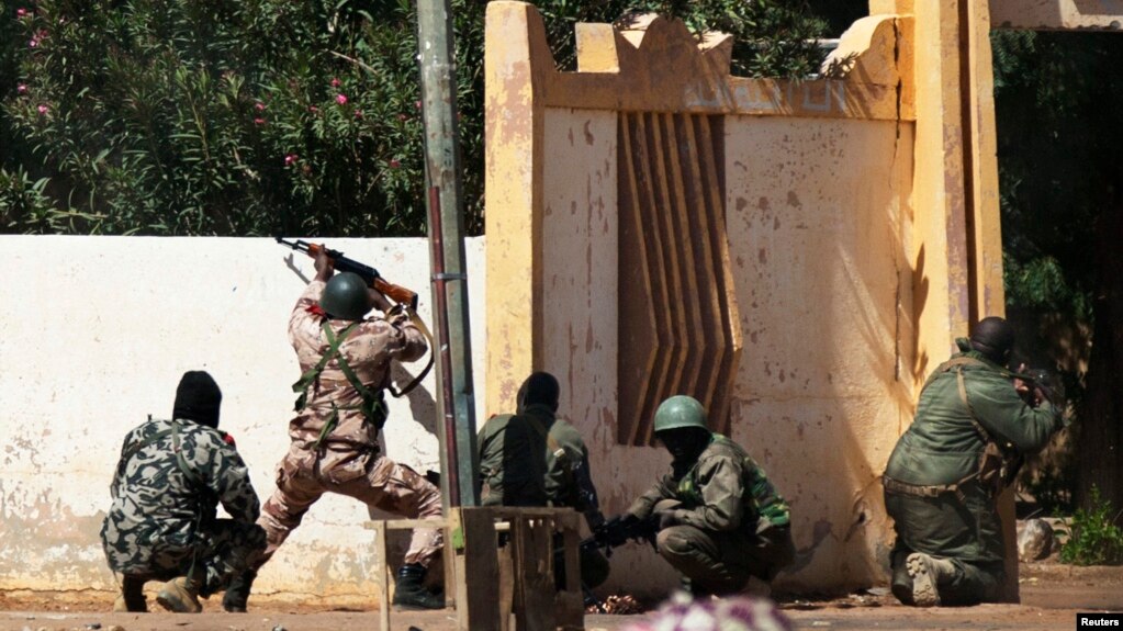 Ilustrasi-Bentrokan tentara Mali. Foto: Reuters. Ilustrasi-Bentrokan tentara Mali. Foto: Reuters.
