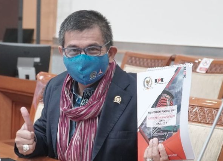 Anggota Komisi III Hinca Pandjaitan. Foto : Instagram/Hinca Pandjaitan. Anggota Komisi III Hinca Pandjaitan. Foto : Instagram/Hinca Pandjaitan.