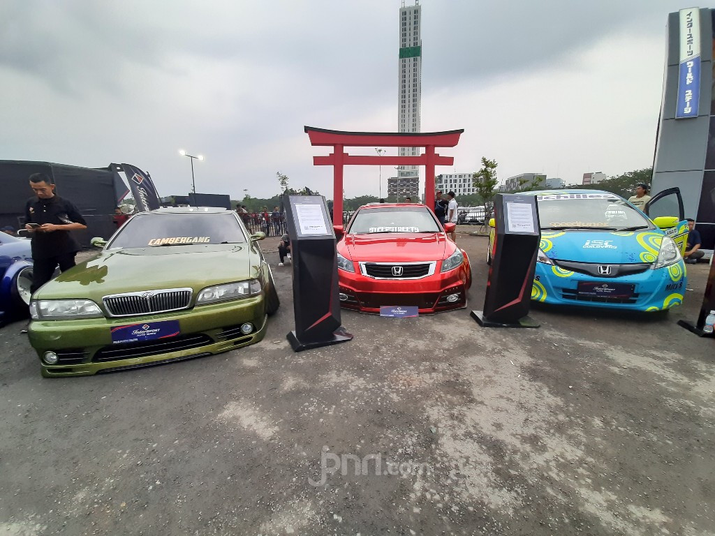 Kontes modifikasi mobil di Indonesia. Foto: JPNN/Ridha Kontes modifikasi mobil di Indonesia. Foto: JPNN/Ridha