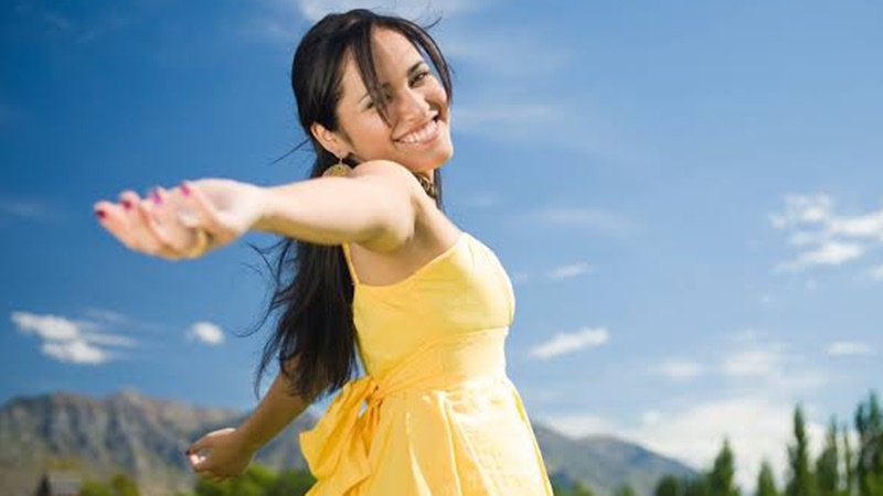 Ilustrasi-Wanita bahagia. Foto: Pixabay. Ilustrasi-Wanita bahagia. Foto: Pixabay.