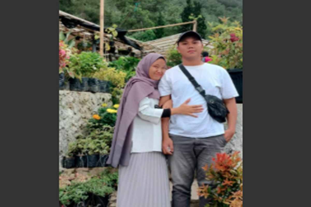 Rahma Meimona dan Rizky Aditiya, Owner Sneakers_Mula (foto: Dok. Rahma Meimona dan Rizky Aditiya) Rahma Meimona dan Rizky Aditiya, Owner Sneakers_Mula (foto: Dok. Rahma Meimona dan Rizky Aditiya)