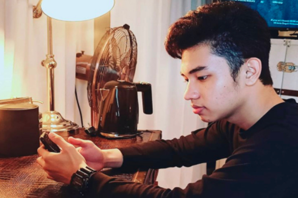 Fiki Naki (foto: SC IG @fikinakii) Fiki Naki (foto: SC IG @fikinakii)