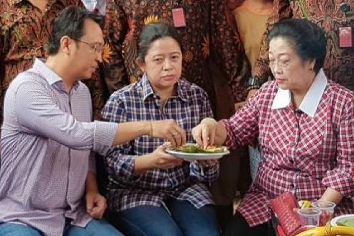 Prananda, Puan, dan Megawati (foto: JPNN) Prananda, Puan, dan Megawati (foto: JPNN)