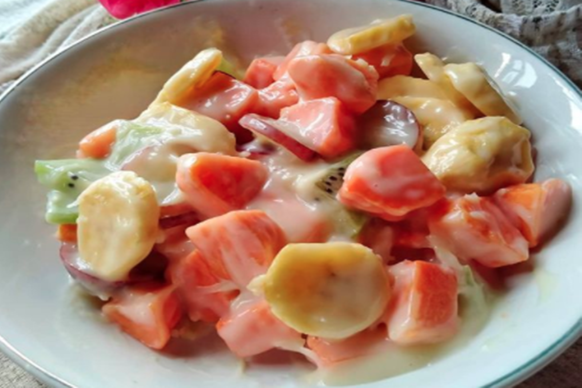 Salad buah yang segar dan kekinian (foto: SC IG @an3_hiranya) Salad buah yang segar dan kekinian (foto: SC IG @an3_hiranya)