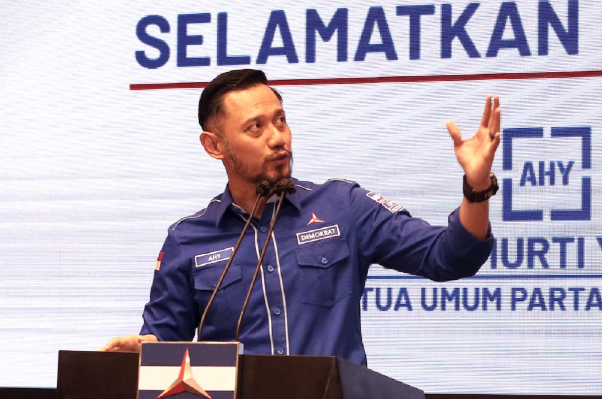 Analisis Refly Harun Soal Safari Politik Demokrat, AHY Tahu Diri! (foto: jpnn.com) Analisis Refly Harun Soal Safari Politik Demokrat, AHY Tahu Diri! (foto: jpnn.com)