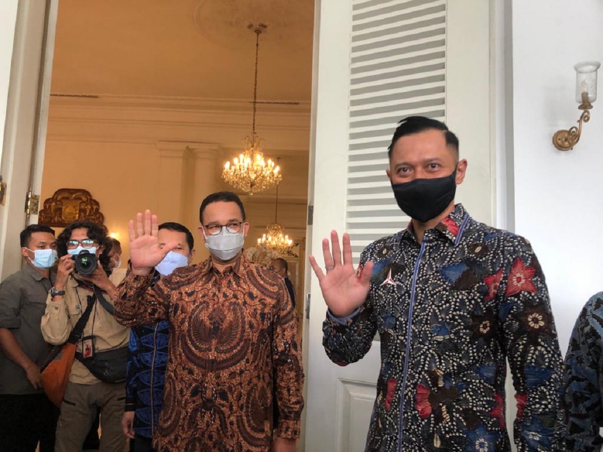 AHY-Anies Punya Peluang Besar di Pilpres 2024, Asalkan Harus...(foto: Mia Kamila/ GenPI.co) AHY-Anies Punya Peluang Besar di Pilpres 2024, Asalkan Harus...(foto: Mia Kamila/ GenPI.co)