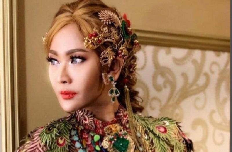 Transformasi Pedangdut Inul Daratista, Dulu & Sekarang Tetap Ayu (foto: YouTube Blackboard X GP Records dan Instagram @inul.d) Transformasi Pedangdut Inul Daratista, Dulu & Sekarang Tetap Ayu (foto: YouTube Blackboard X GP Records dan Instagram @inul.d)